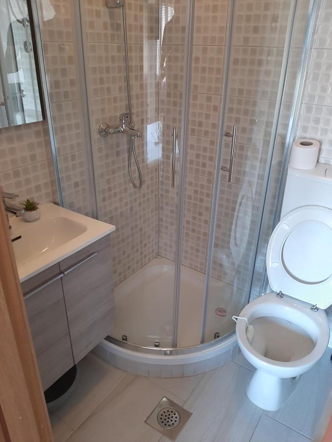 Apartments Monika أوميس المظهر الخارجي الصورة