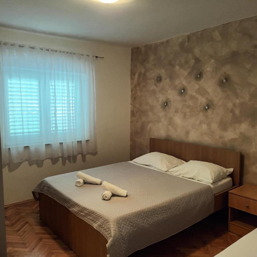 Apartments Monika أوميس المظهر الخارجي الصورة