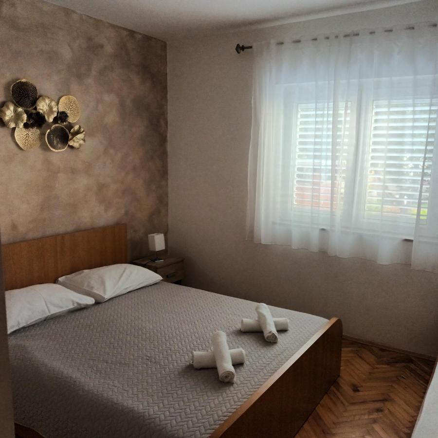 Apartments Monika أوميس المظهر الخارجي الصورة